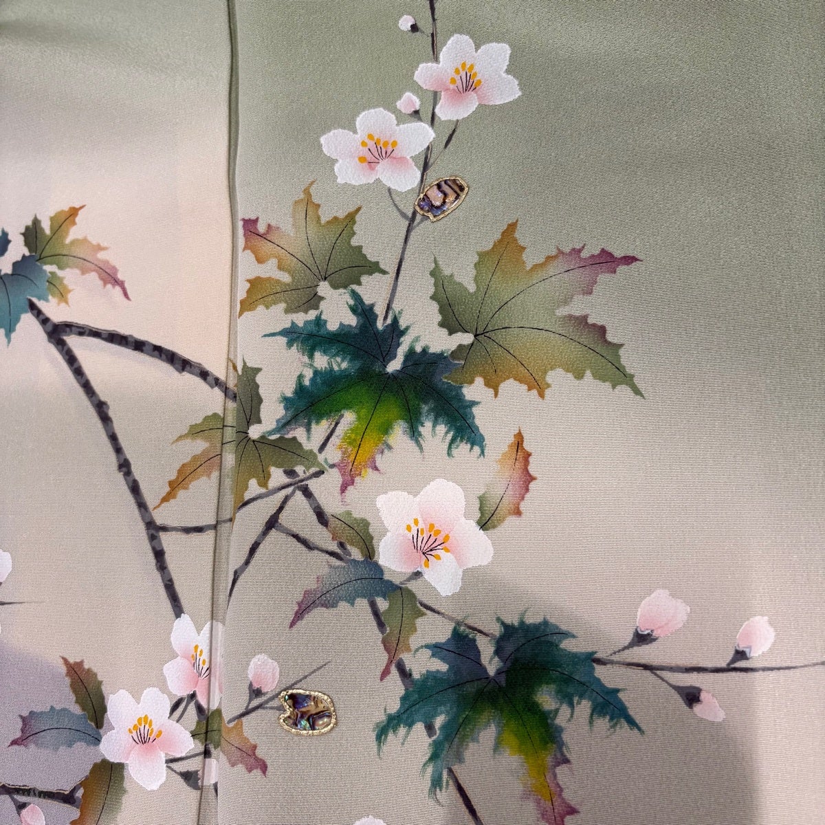 訪問着 身丈154cm 裄丈63cm S 袷 落款あり 桜 霞 金彩 螺鈿 抹茶色