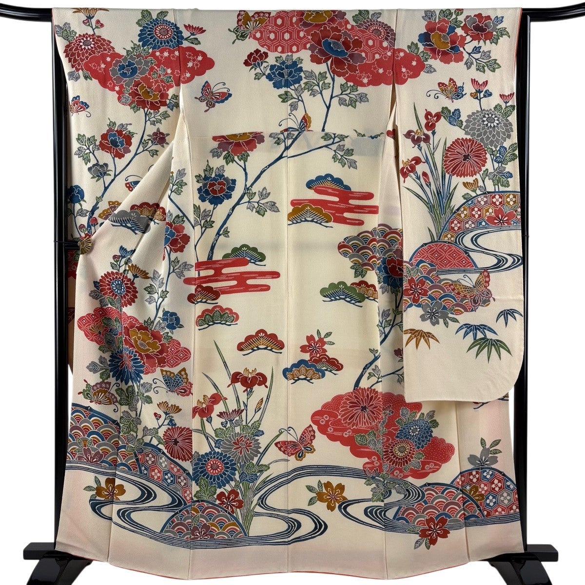 美品】 振袖 身丈161.5cm 裄丈66cm M 袷 菊 蝶 縮緬 クリーム 正絹