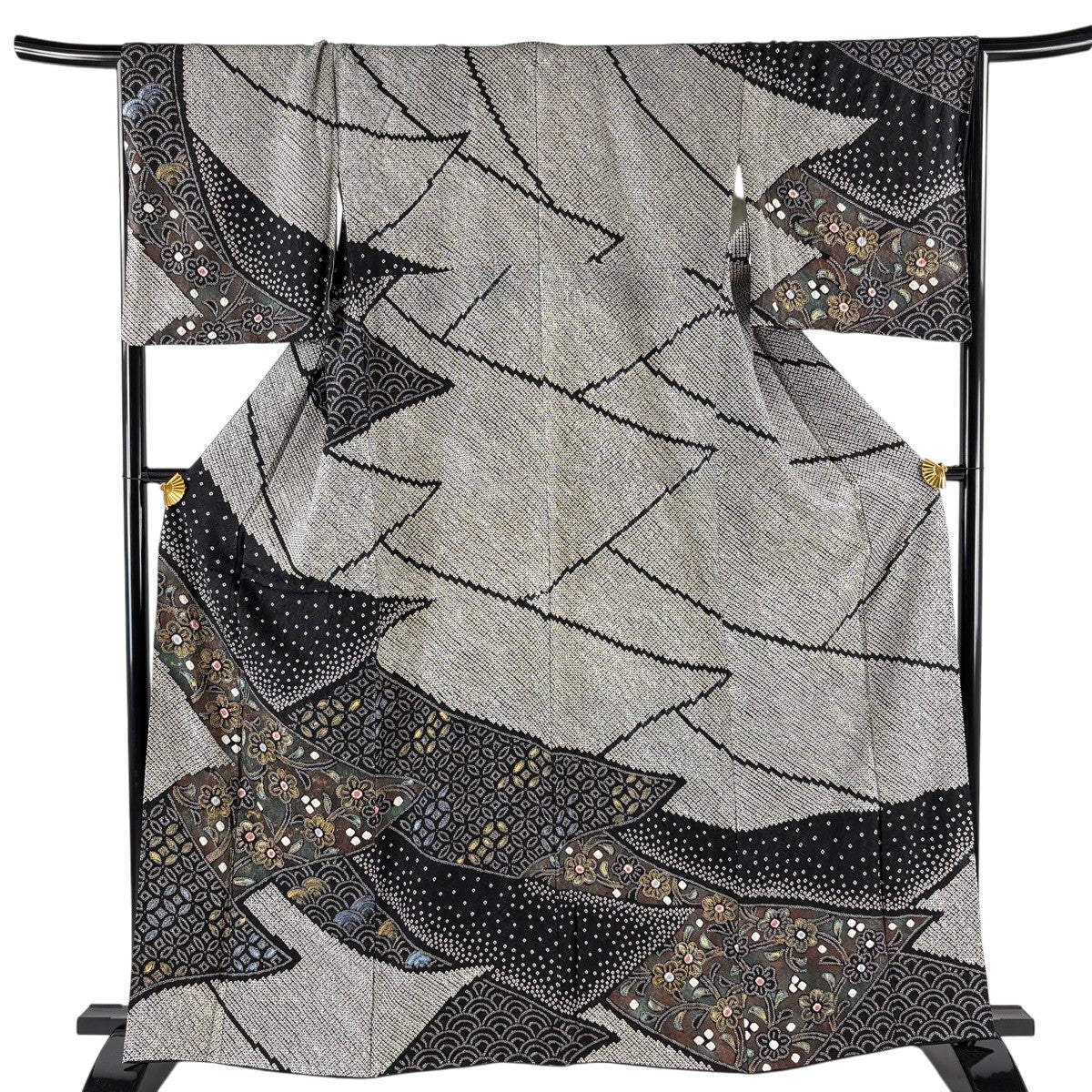美品】 訪問着 身丈166.5cm 裄丈67cm M 袷 枝花 流水 絞り 黒 正絹