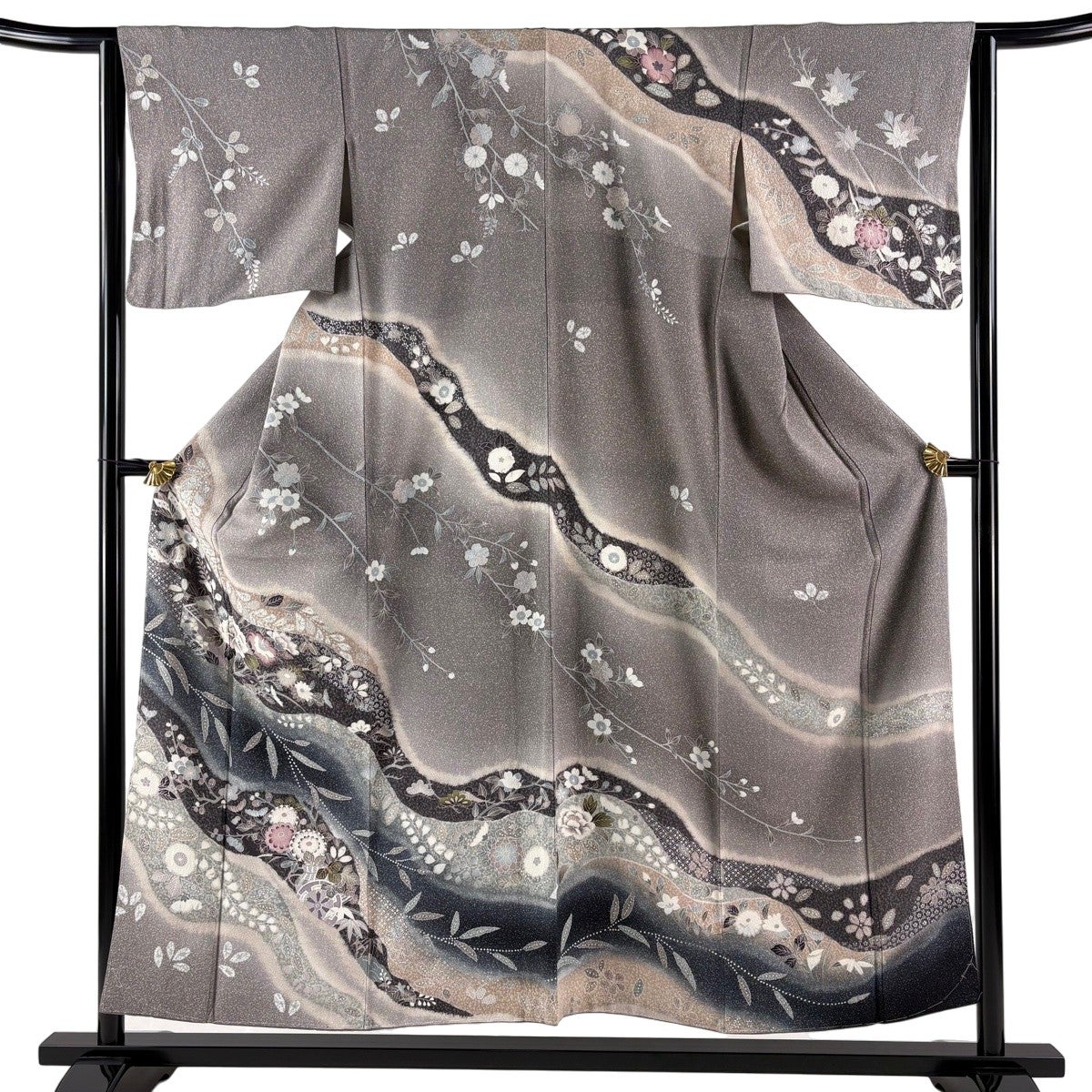 美品】 訪問着 身丈154cm 裄丈63.5cm S 袷 草花 蝶 銀彩 ぼかし 灰茶