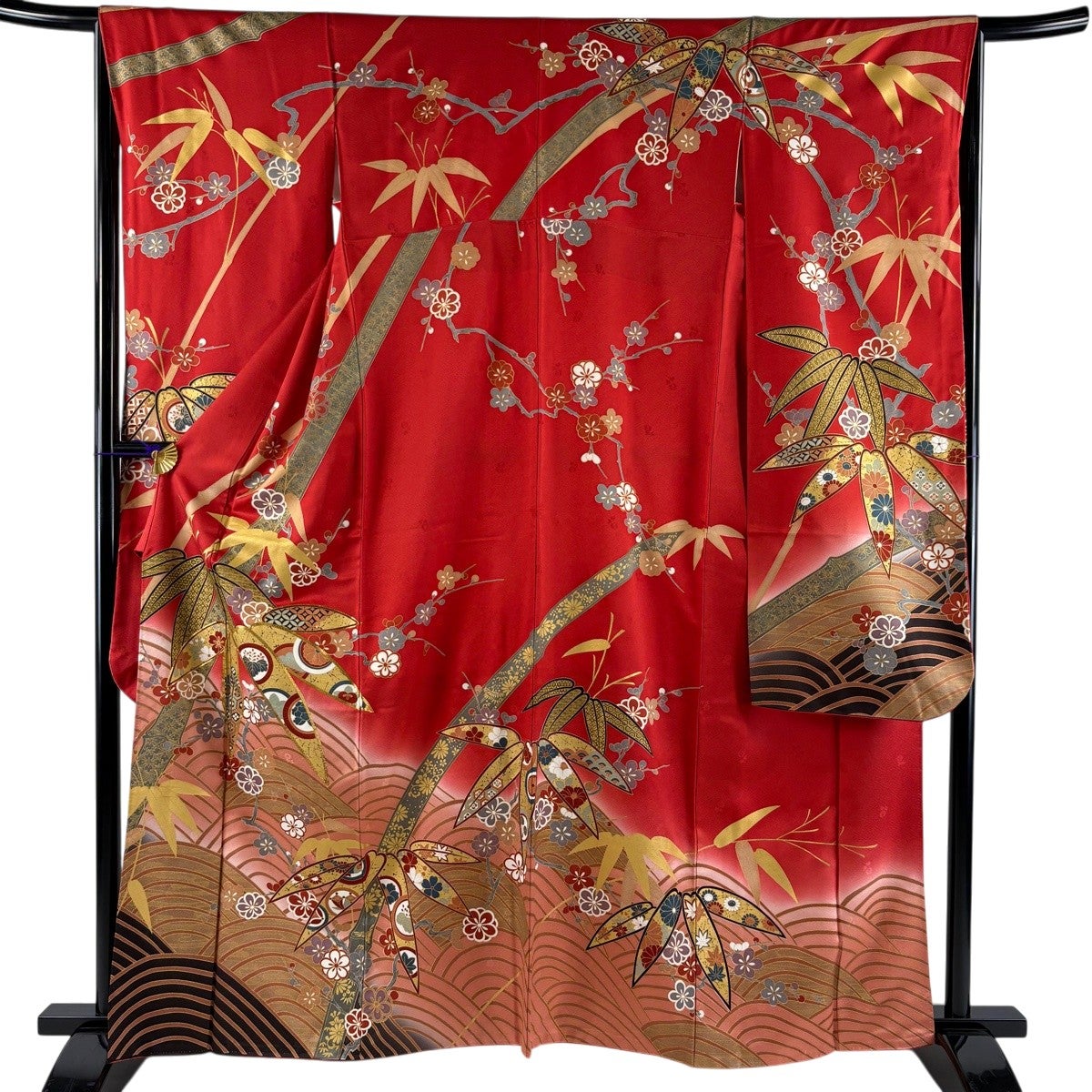 正絹お振袖　単品　赤　金彩　L～LLサイズ　正絹　美品 振袖 身丈163cm 裄丈65cm M 袷 梅 竹 金糸 金彩 赤 正絹 秀品｜中古