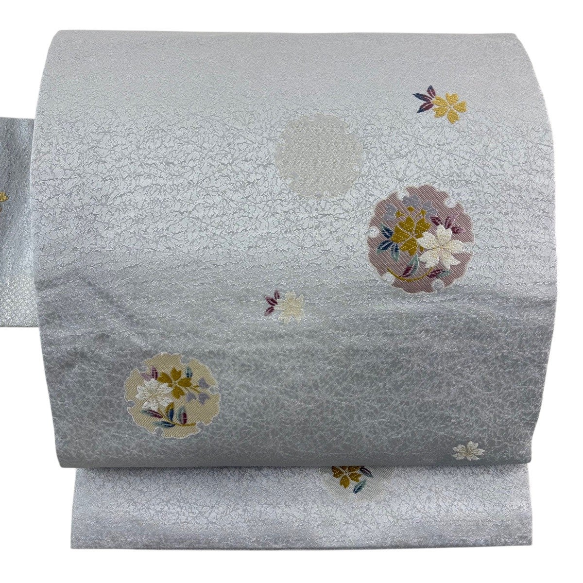 美品】 名古屋帯 秀品 雪輪 桜 刺繍 灰色 正絹｜中古・古着