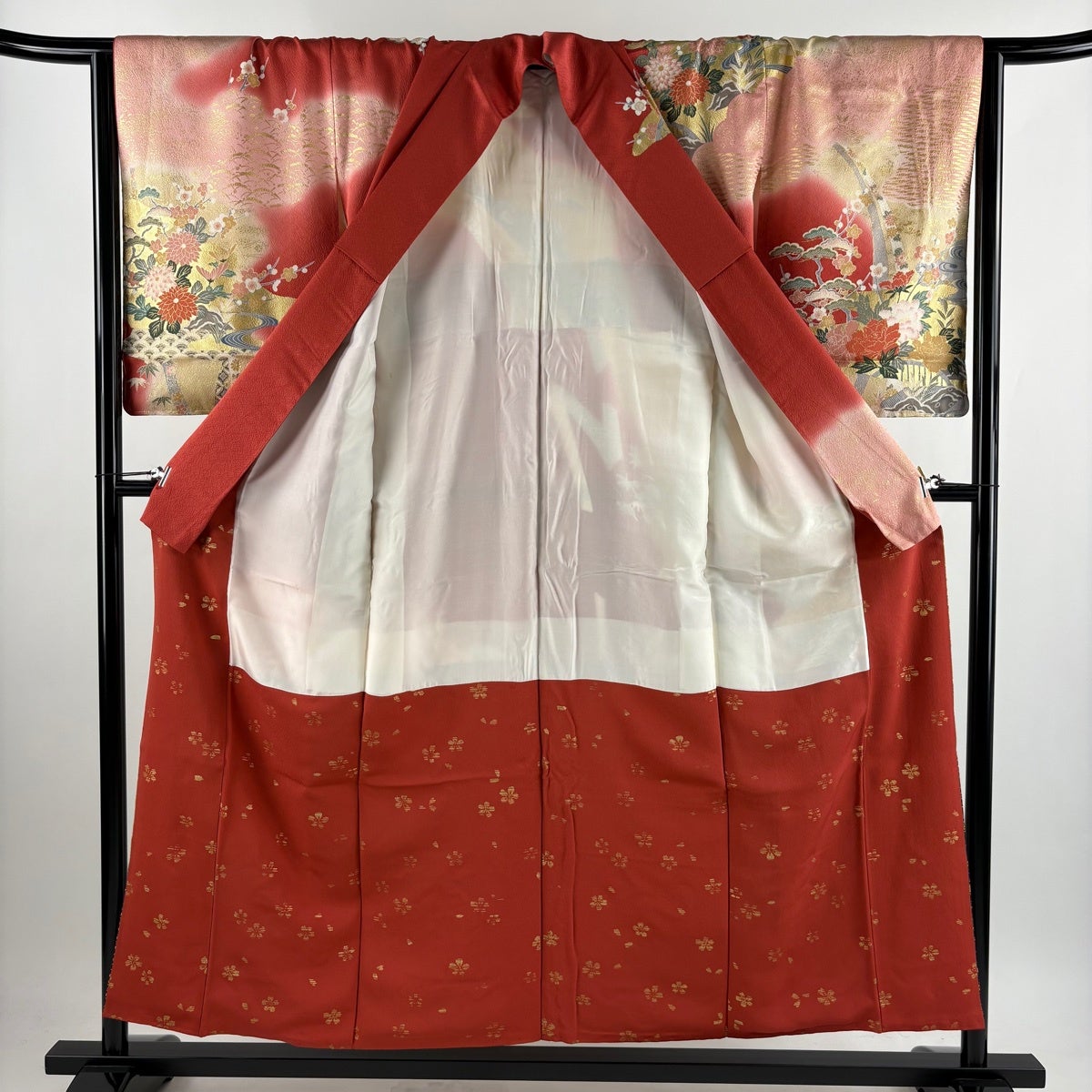 訪問着 身丈154.5cm 裄丈65cm M 袷 やまと 松竹梅 流水 金糸 金彩 茜色