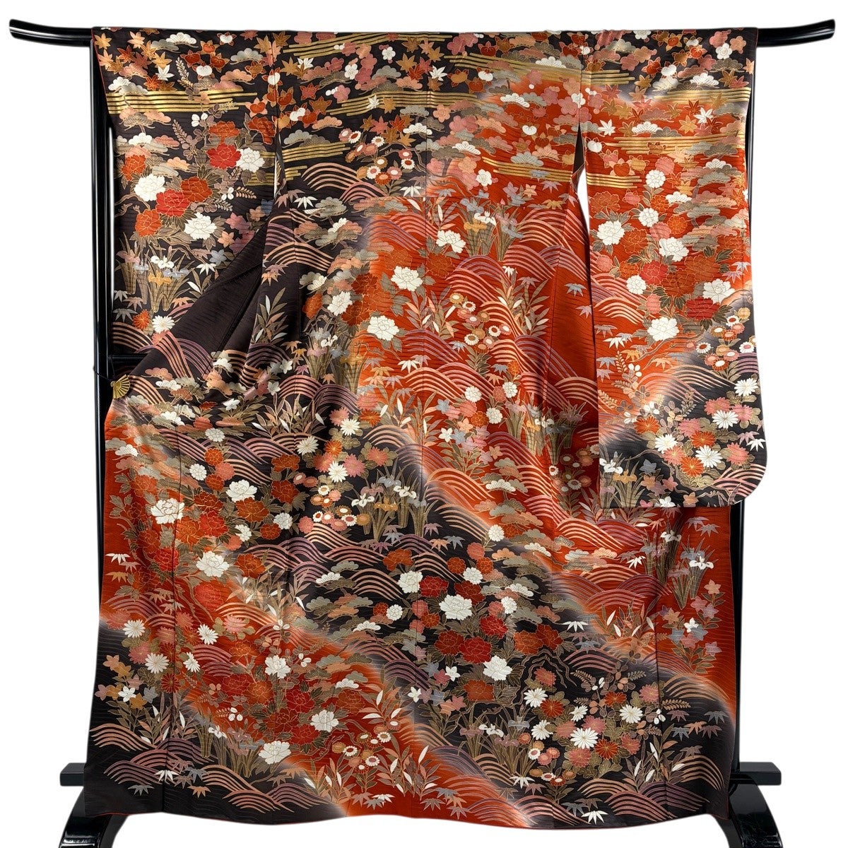 美品】 振袖 身丈157cm 裄丈64.5cm M 袷 山本寛斎 落款あり 桜 波 金