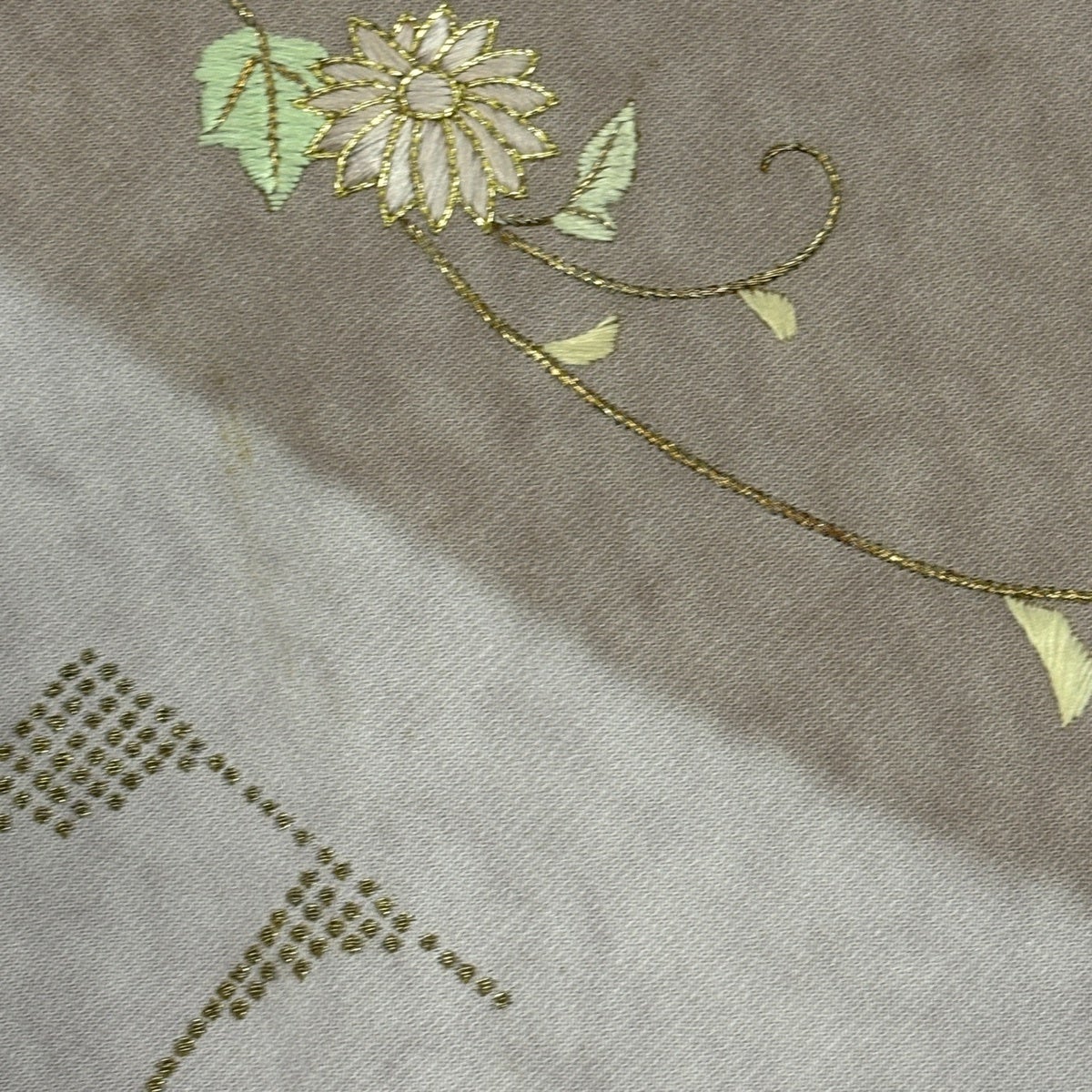 訪問着 身丈161cm 裄丈65cm M 袷 菊 草花 金糸 刺繍 灰紫 正絹 秀品
