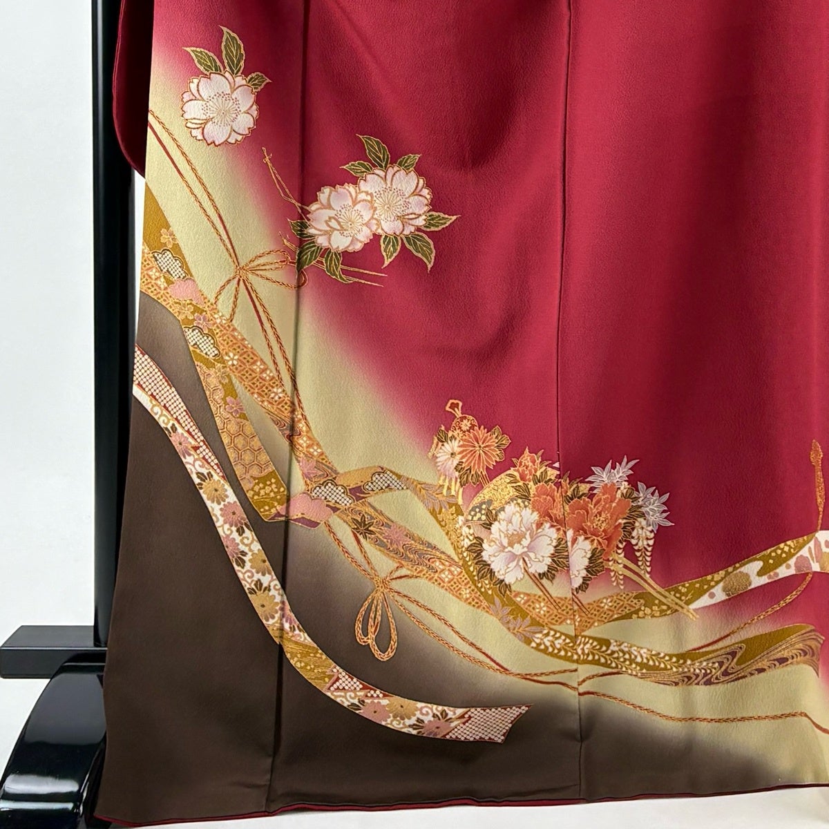 振袖 身丈171.5cm 裄丈70cm L 袷 草花 熨斗 金彩 染め分け えんじ色