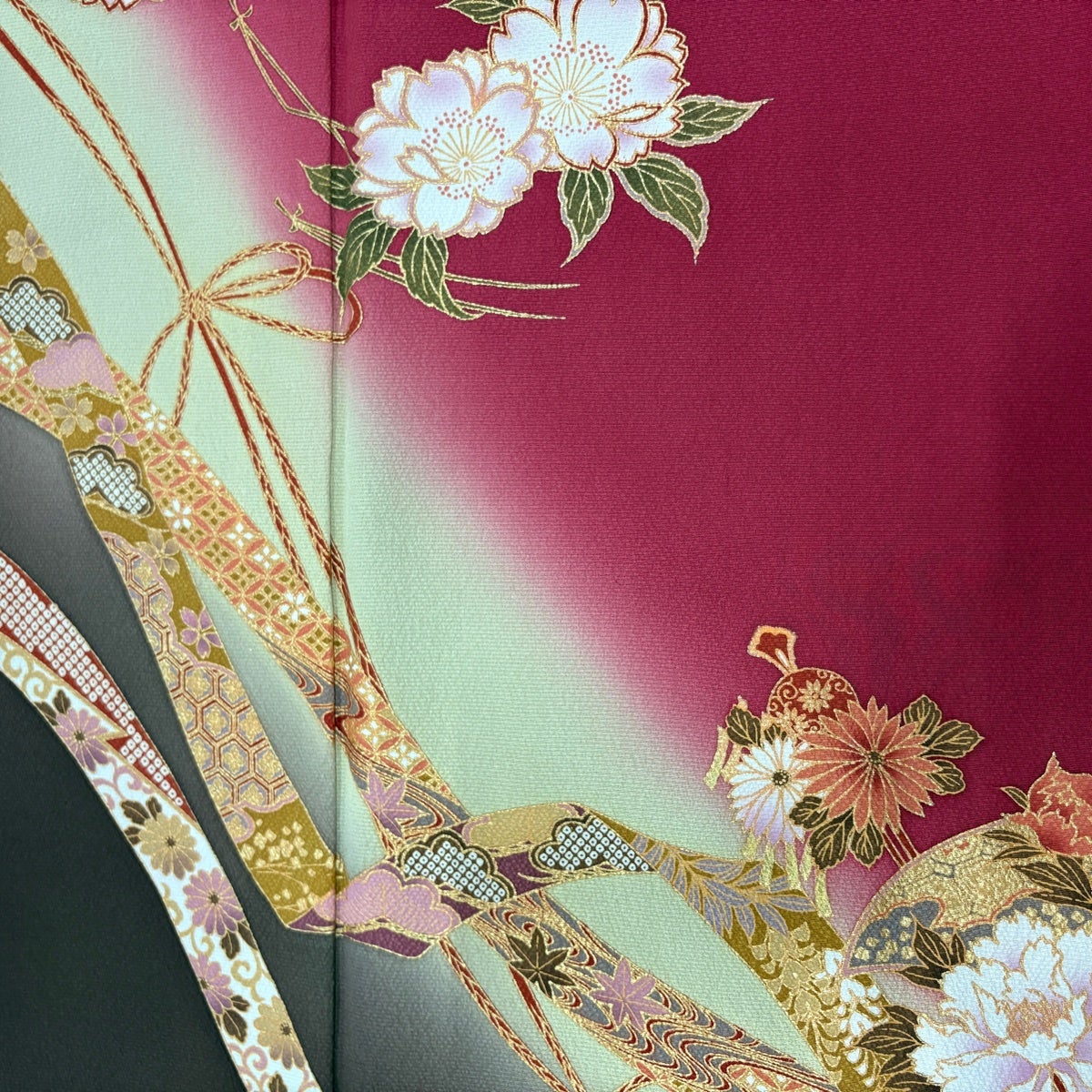 振袖 身丈171.5cm 裄丈70cm L 袷 草花 熨斗 金彩 染め分け えんじ色