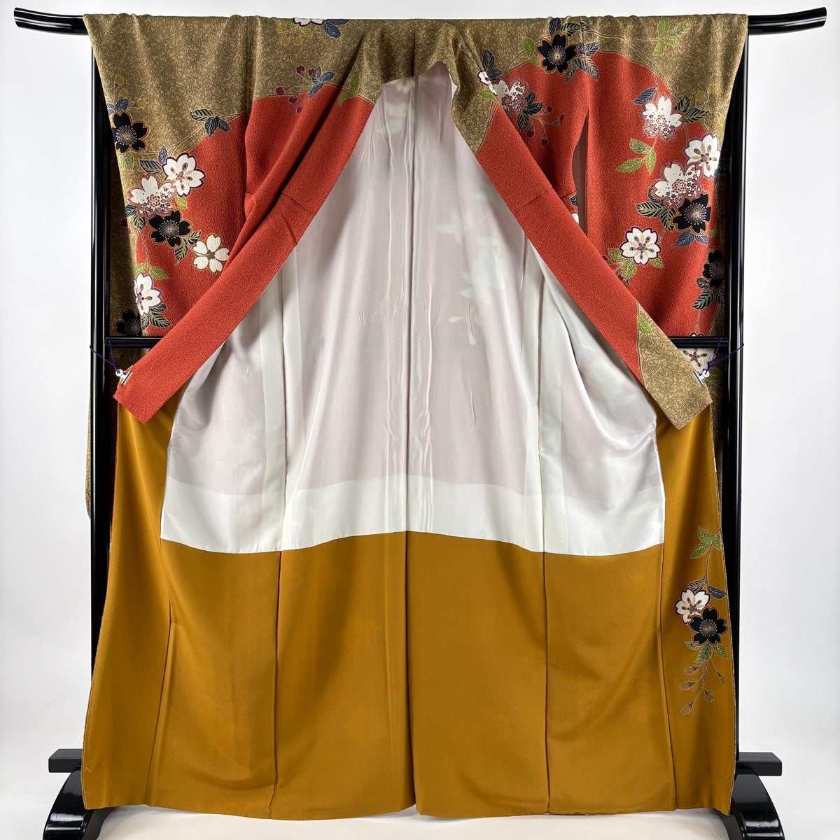 振袖 身丈168.5cm 裄丈67.5cm L 七宝 金糸金通し 朱色正絹名品 振袖 身丈168cm 裄丈68cm L 袷 やまと 桜 金糸 金銀彩 赤茶 正絹 名品