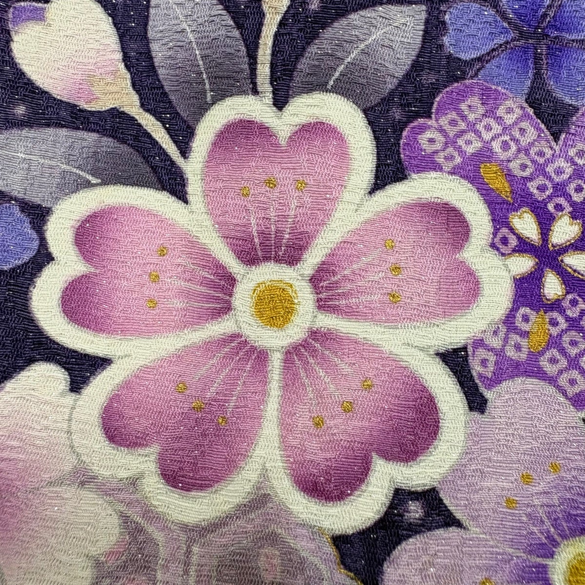 未使用品 振袖 絞り 刺繍 雪輪 綸子地 ブラウン 身丈168.5cm 正絹 美品】 振袖 身丈168.5cm 裄丈69cm L 袷 桜 雪輪 銀通し 金糸 黒 正絹