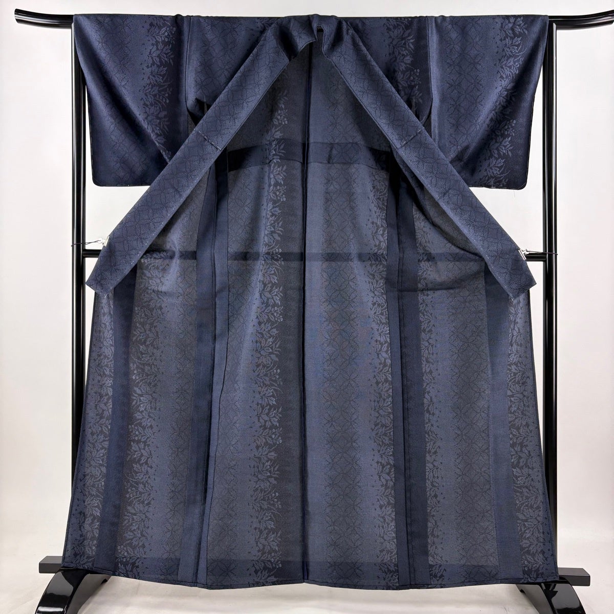 美品】 塩沢紬 身丈163cm 裄丈65cm M 薄物 塩沢絣 夏紬 証紙あり 七宝