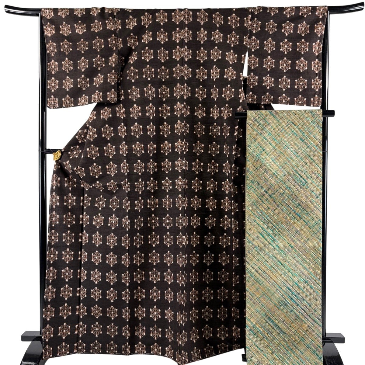 美品】 紬 身丈168.5cm 裄丈66.5cm M 袷 袋帯セット 亀甲 麻の葉 茶色