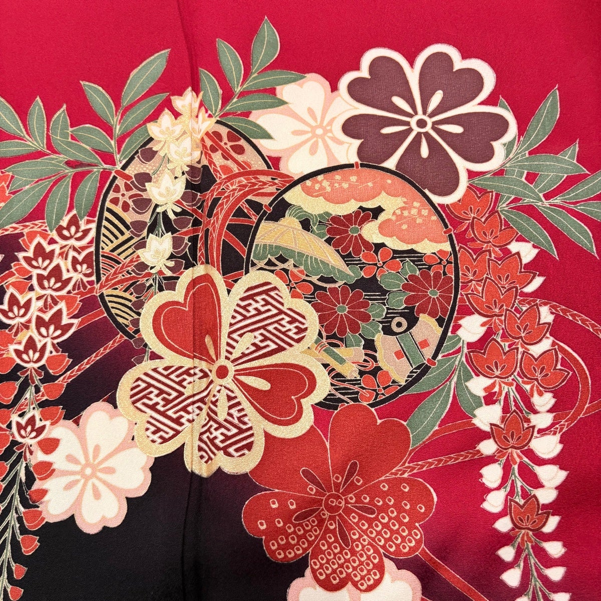 美品】 振袖 身丈164cm 裄丈66.5cm M 袷 鼓 桜 金彩 染め分け 赤 正絹