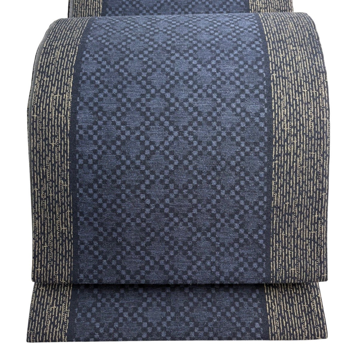 美品】 袋帯 名品 幾何学模様 段縞 茜色 全通 正絹｜中古・古着