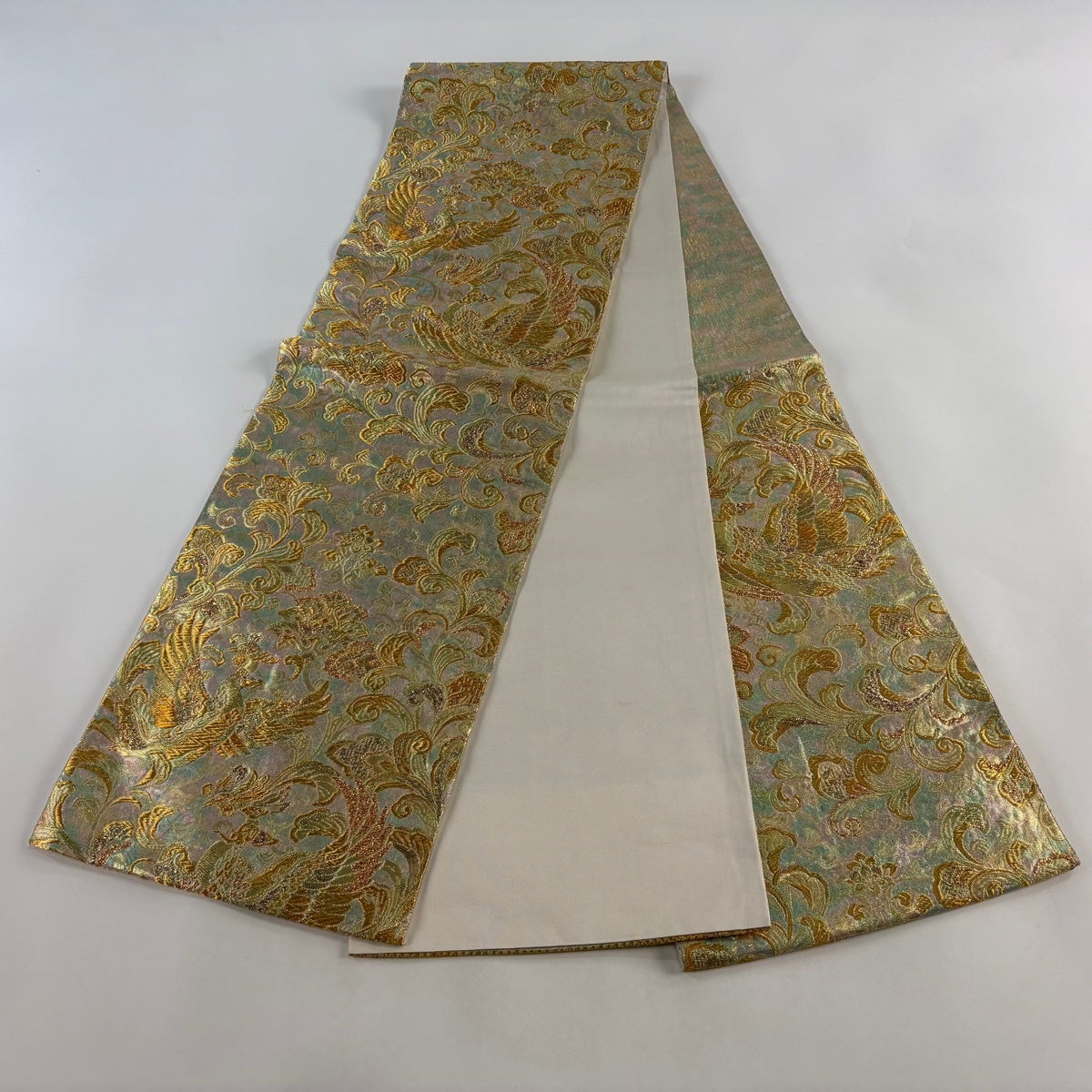 袋帯 秀品 鳳凰 花唐草 金糸 唐織 金色 六通 正絹｜中古・古着