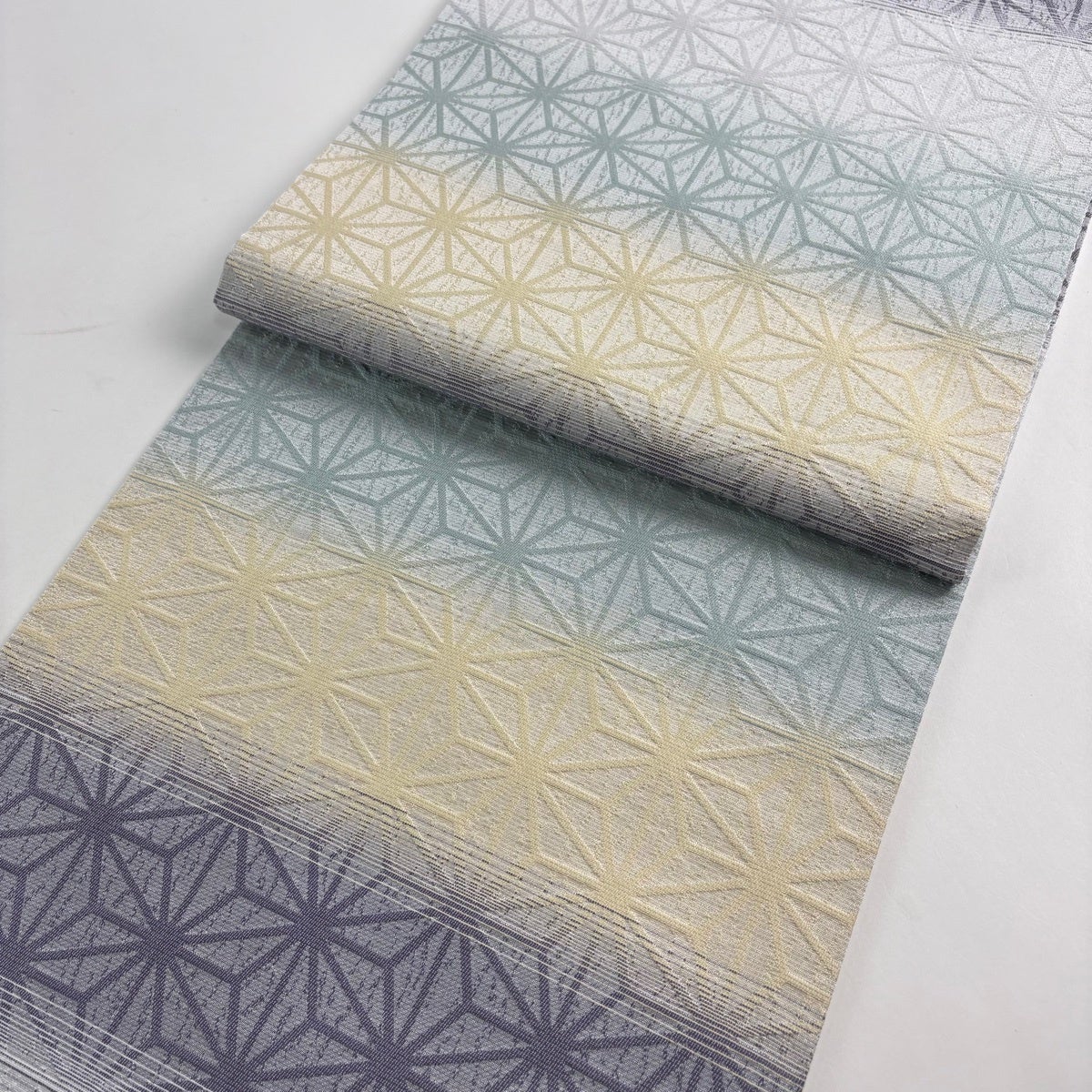 美品】 袋帯 秀品 牡丹 銀通し 金彩 水色 お太鼓柄 正絹｜中古・古着