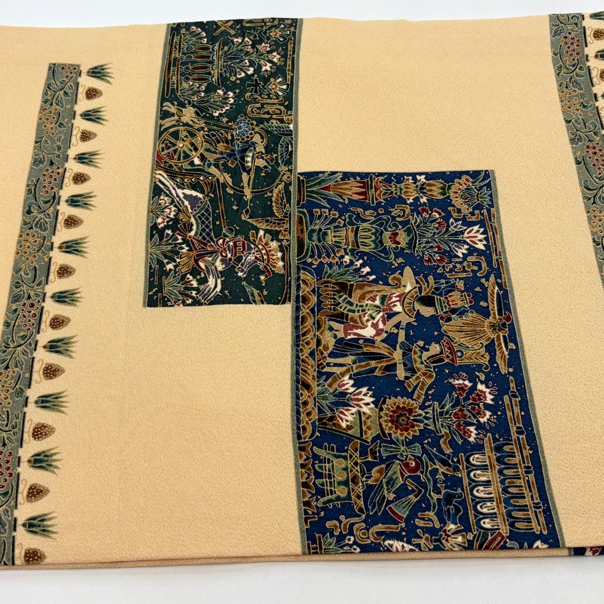 美品】 開き名古屋帯 秀品 コプト柄 花鳥 金彩 薄オレンジ 正絹｜中古