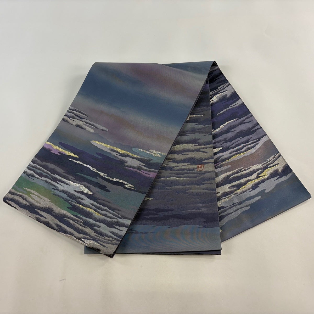 美品】 袋帯 秀品 落款あり 霞 金銀糸 箔 青紫 お太鼓柄 正絹｜中古