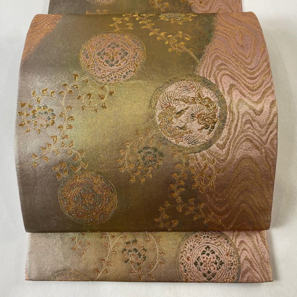 競ナビ】袋帯 美品 秀品 花 箔 金糸 金色 六通 正絹 【中古】 袋帯 美 