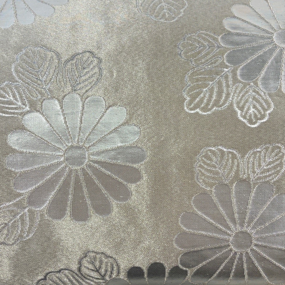 美品】 名古屋帯 秀品 落款あり 本家加納 菊 銀糸 箔 銀色 正絹｜中古
