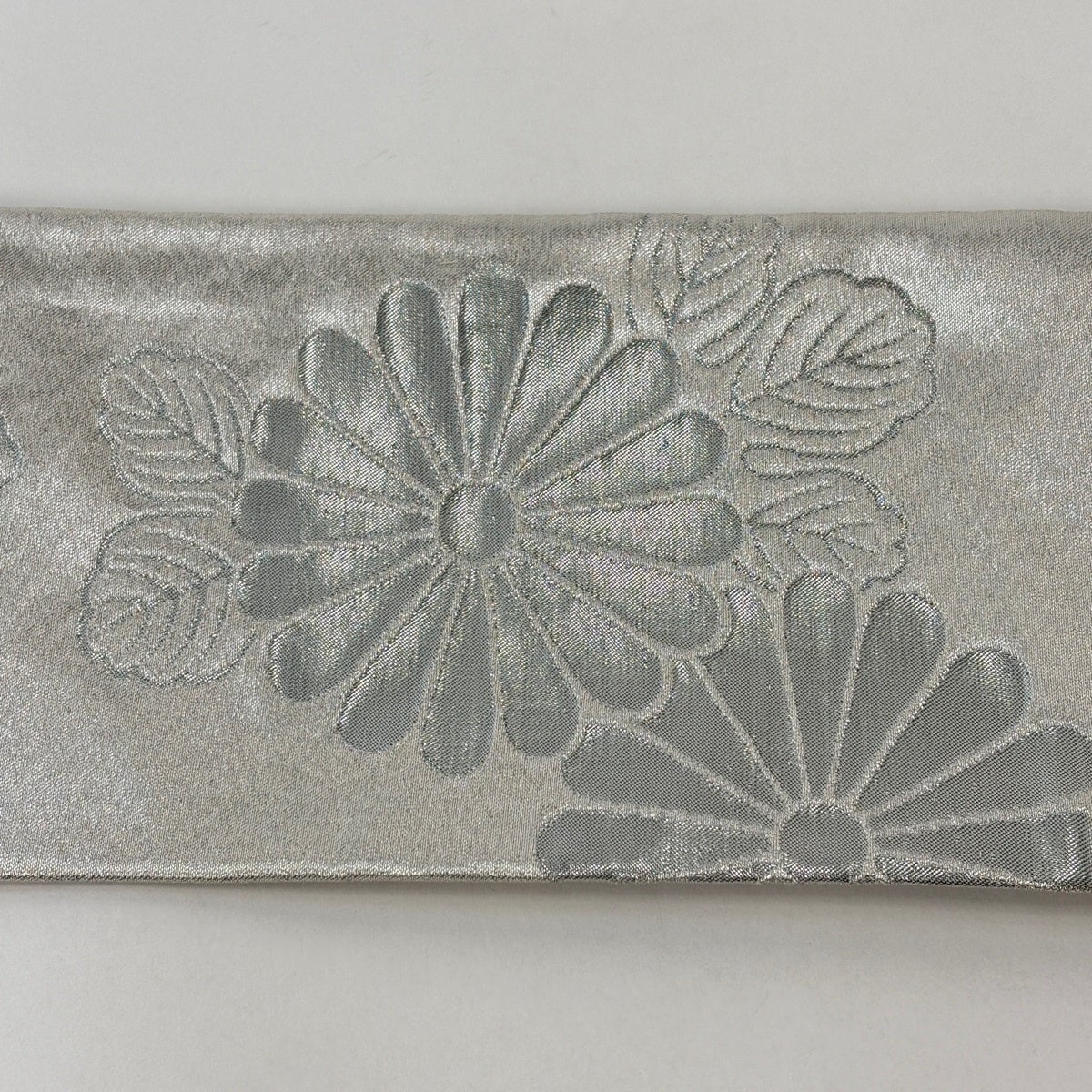 【名古屋帯】夏帯　正絹　灰色系　灰白色　銀糸　菊　薄物　盛夏　K 美品】 名古屋帯 秀品 落款あり 本家加納 菊 銀糸 箔 銀色 正絹｜中古