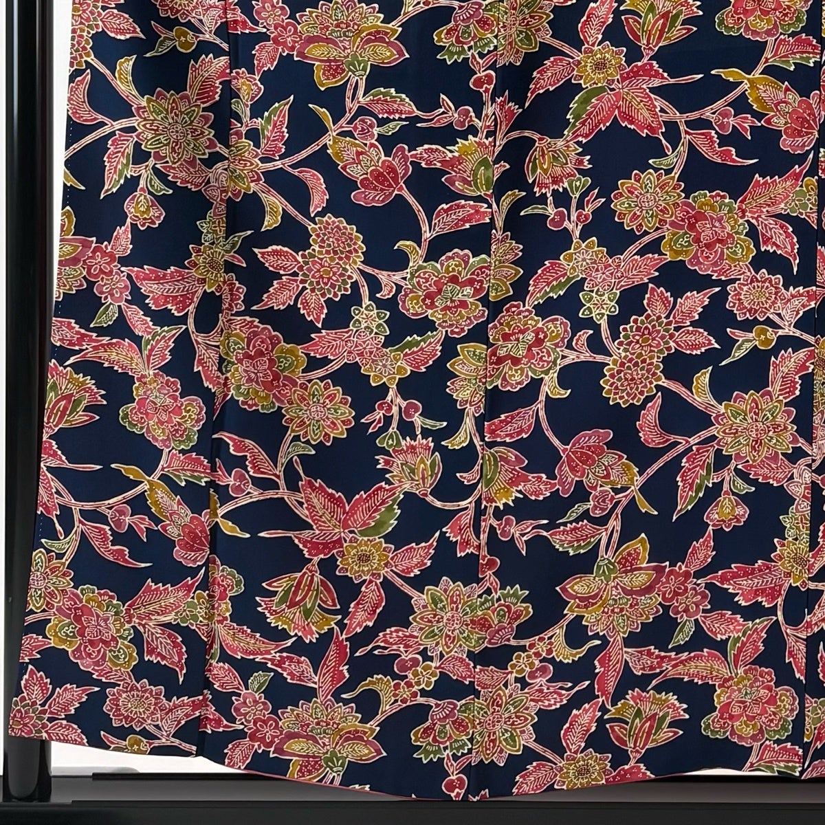 美品】 小紋 身丈155cm 裄丈62.5cm S 袷 草花 紺色 正絹 優品｜中古