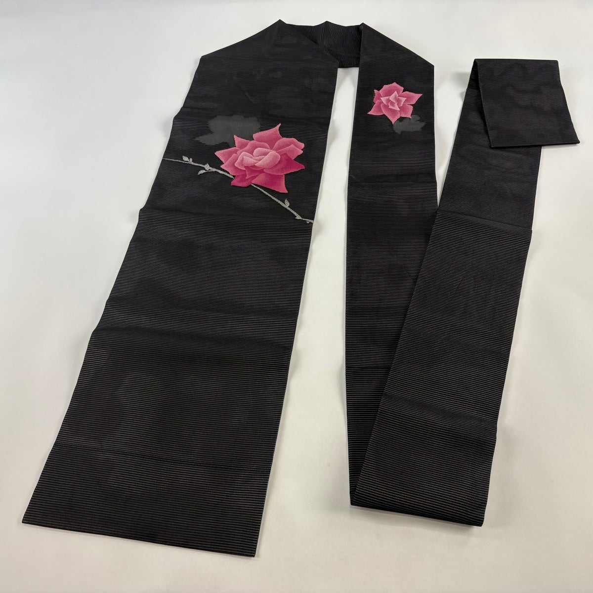 名古屋帯 優品 夏帯 絽 薔薇 シルエット 銀糸 黒 正絹｜中古・古着