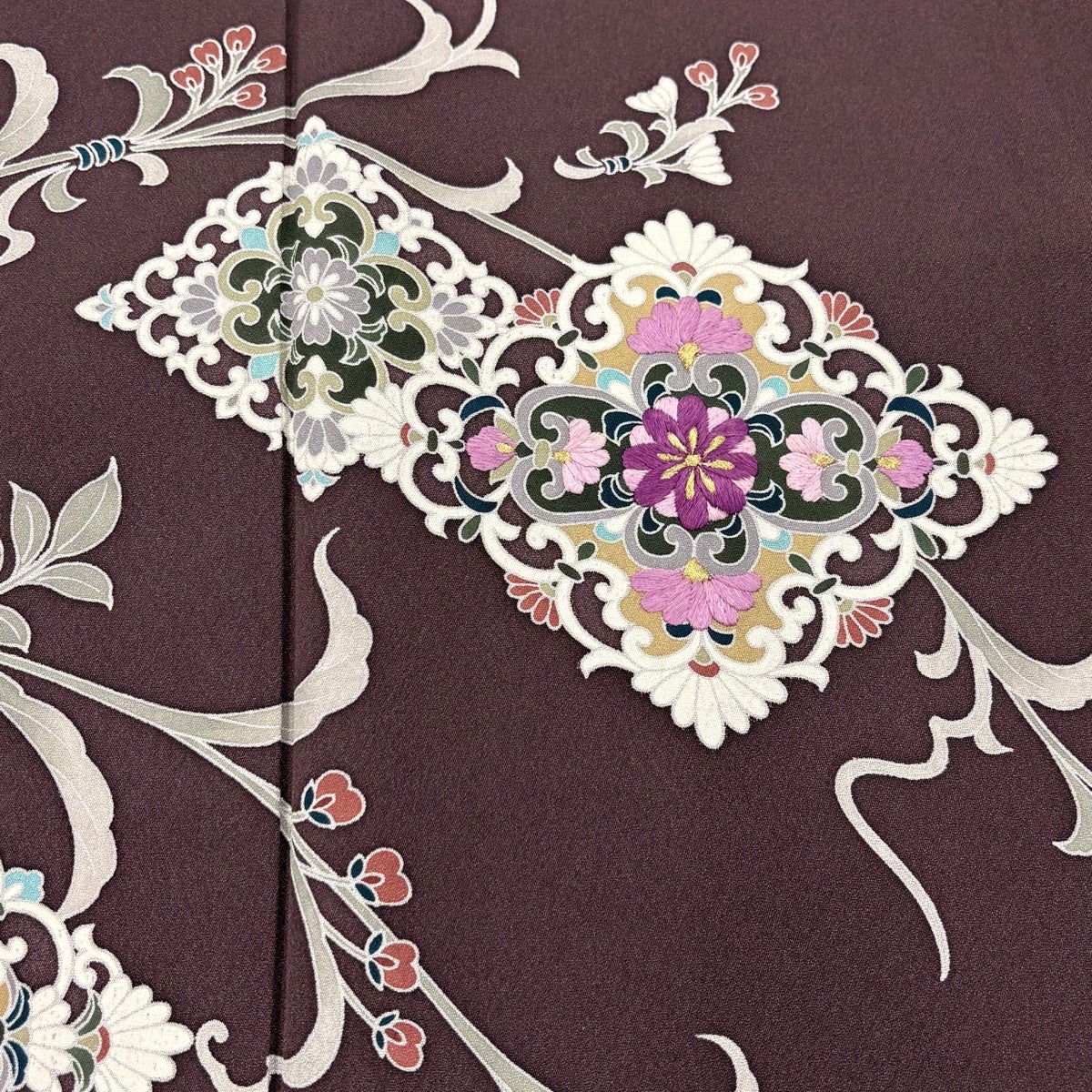 訪問着 身丈164cm 裄丈67.5cm L 袷 帝王紫 落款あり 華文 花唐草 刺繍