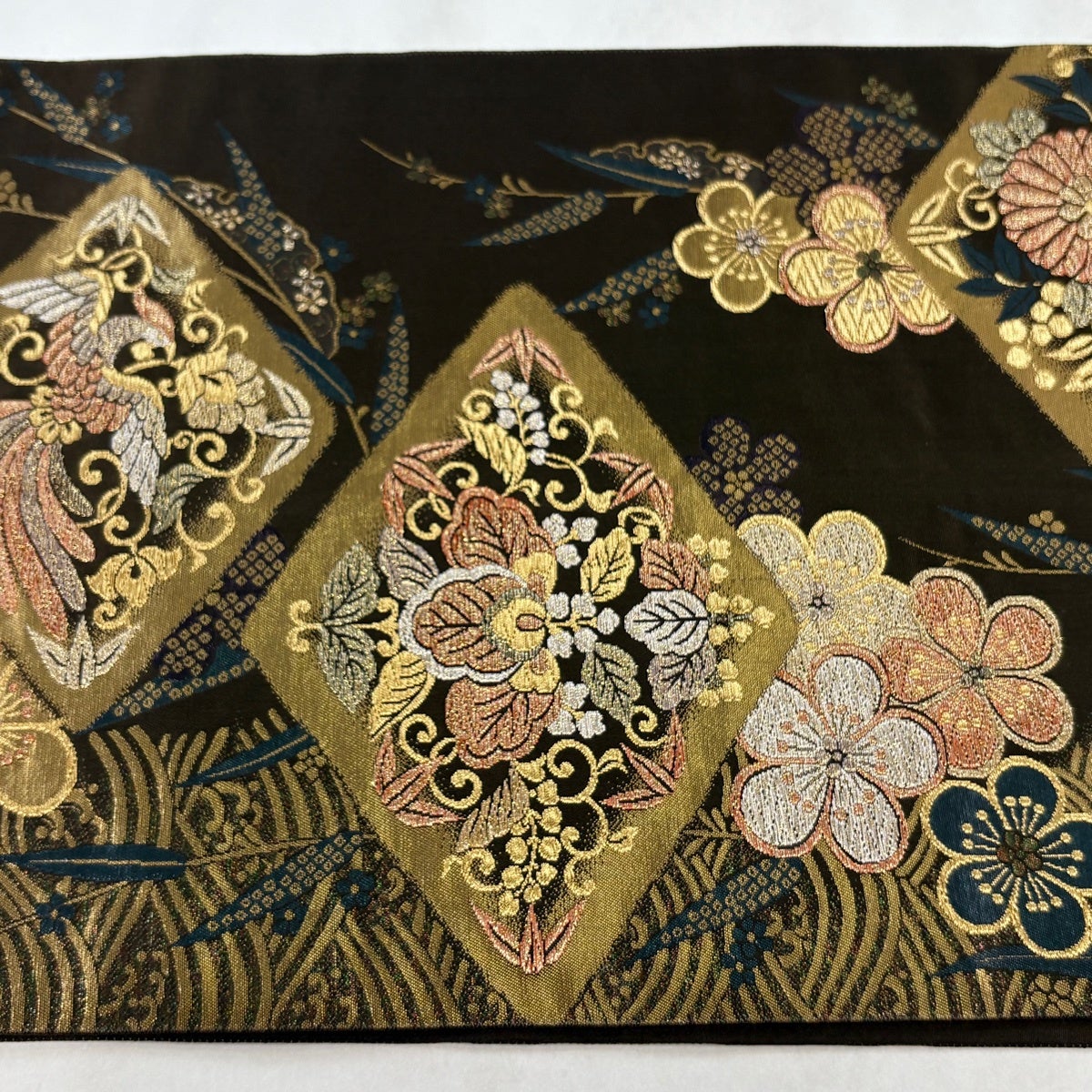 美品】 袋帯 秀品 花喰い鳥 草花 金糸 箔 焦茶色 六通 正絹