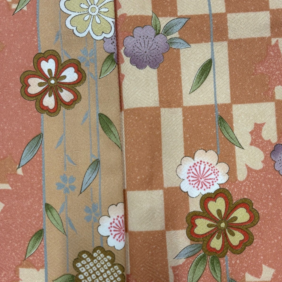 美品】 小紋 身丈168cm 裄丈68cm L 袷 枝垂れ桜 シルエット ピンク