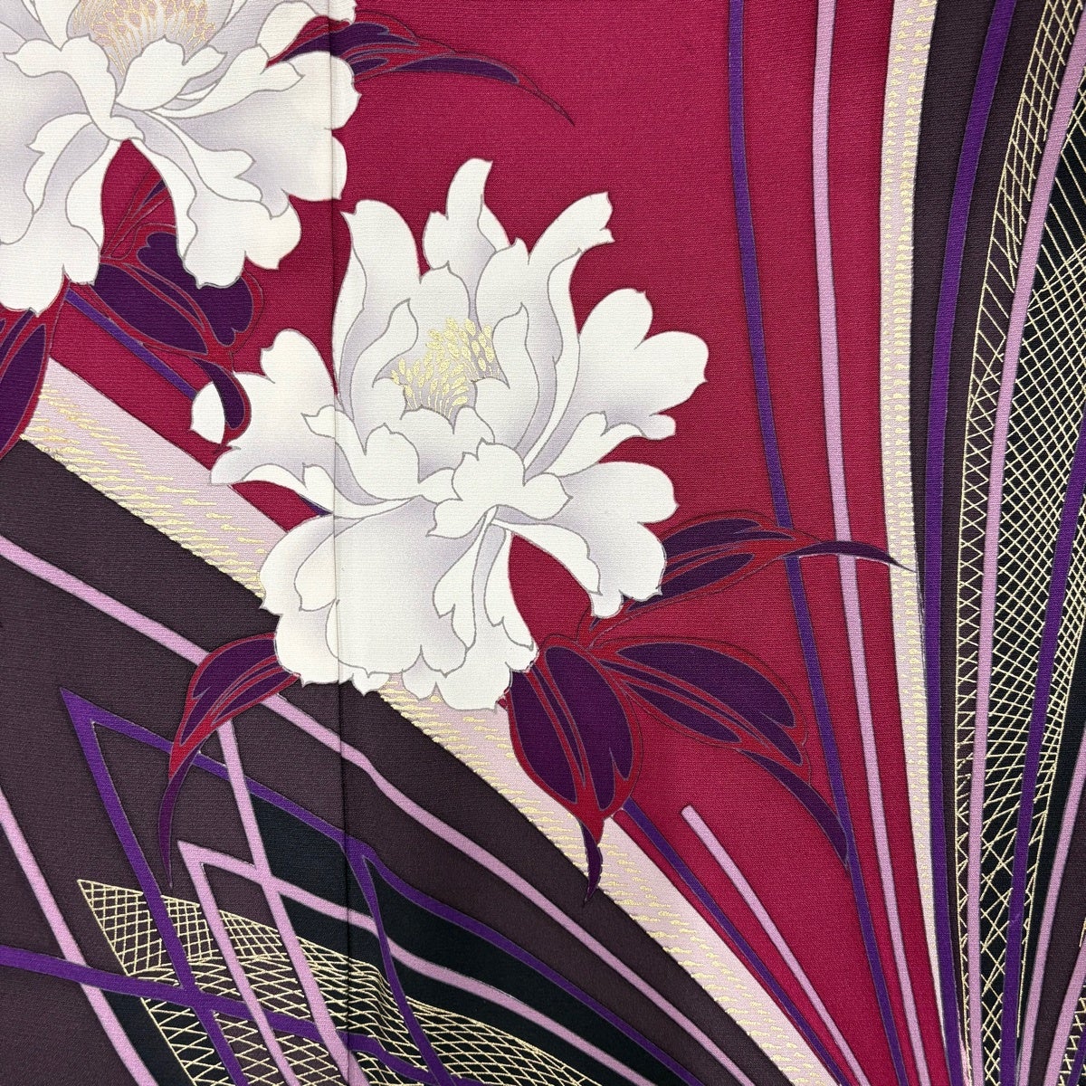 美品】 振袖 身丈169.5cm 裄丈67cm L 袷 牡丹 蝶 金彩 染め分け 赤紫