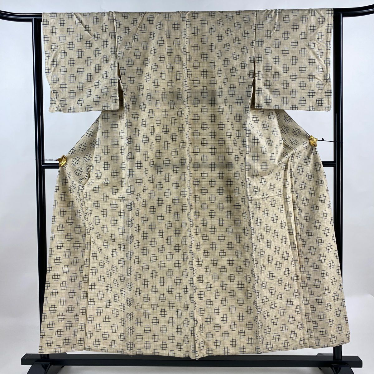 紬 身丈155cm 裄丈63cm S 単衣 幾何学 ベージュ 正絹 優品|中古・古着