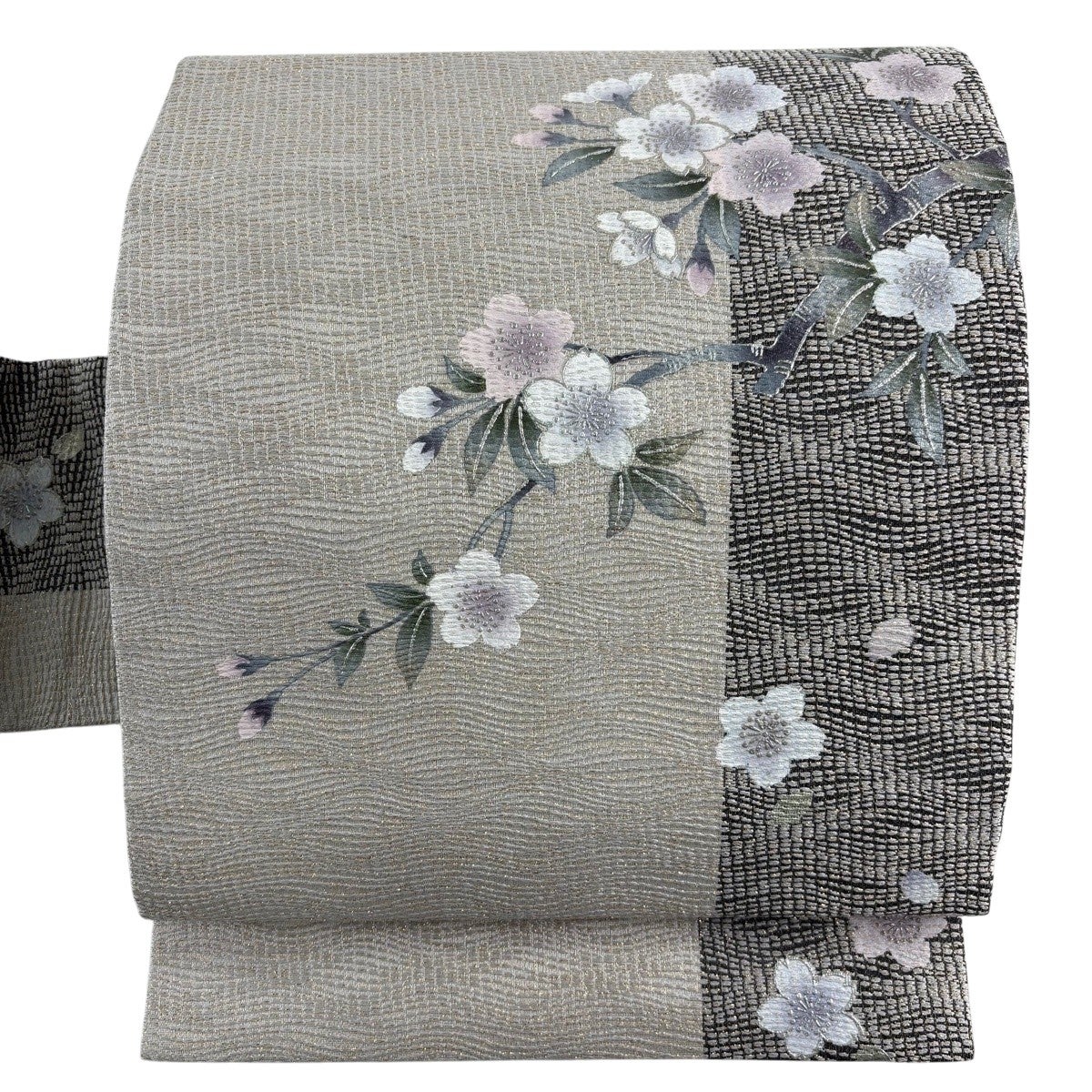 E 美品 桜に雪兎模様 銀通し 金彩 全通 正絹 カジュアルな名古屋帯 名古屋帯 名品 桜 金銀彩 箔 薄茶色 正絹｜中古・古着・リサイクル着物