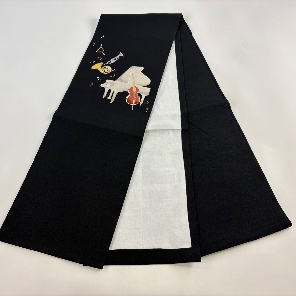 美品】 開き名古屋帯 逸品 楽器 ピアノ 縮緬 黒 正絹｜中古・古着