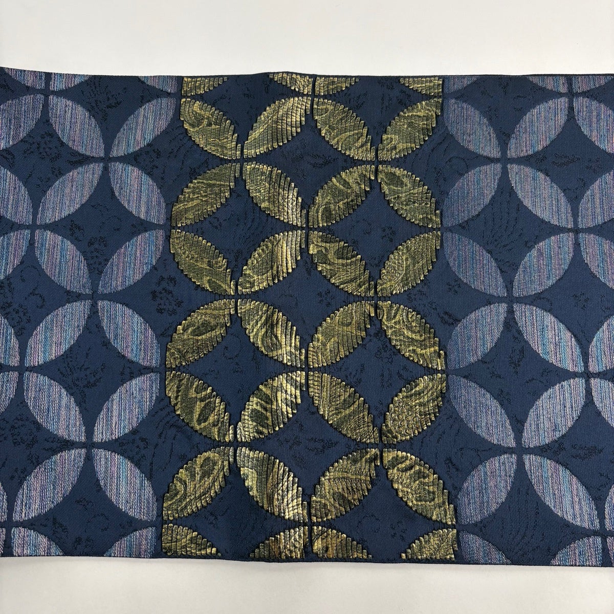 美品】 袋帯 名品 七宝 銀糸 金彩 紺色 お太鼓柄 正絹｜中古・古着