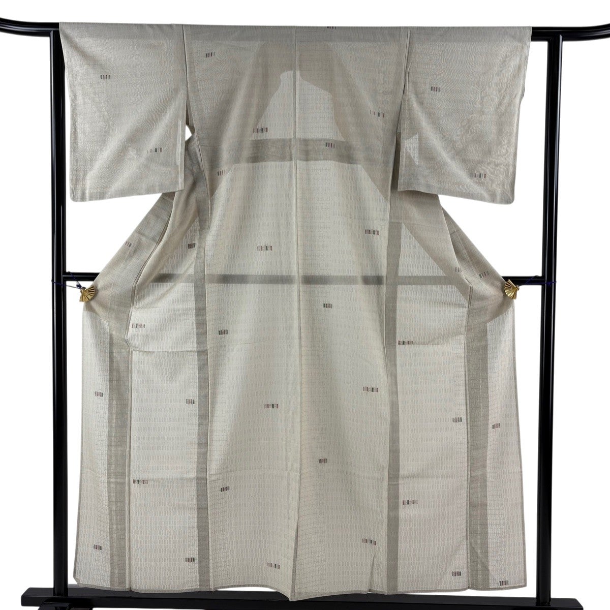 お召 身丈158cm 裄丈64cm 正絹 逸品 【中古】 お召 身丈162.5cm 裄丈66cm M 袷 縦縞 幾何学模様 クリーム 正絹 逸品