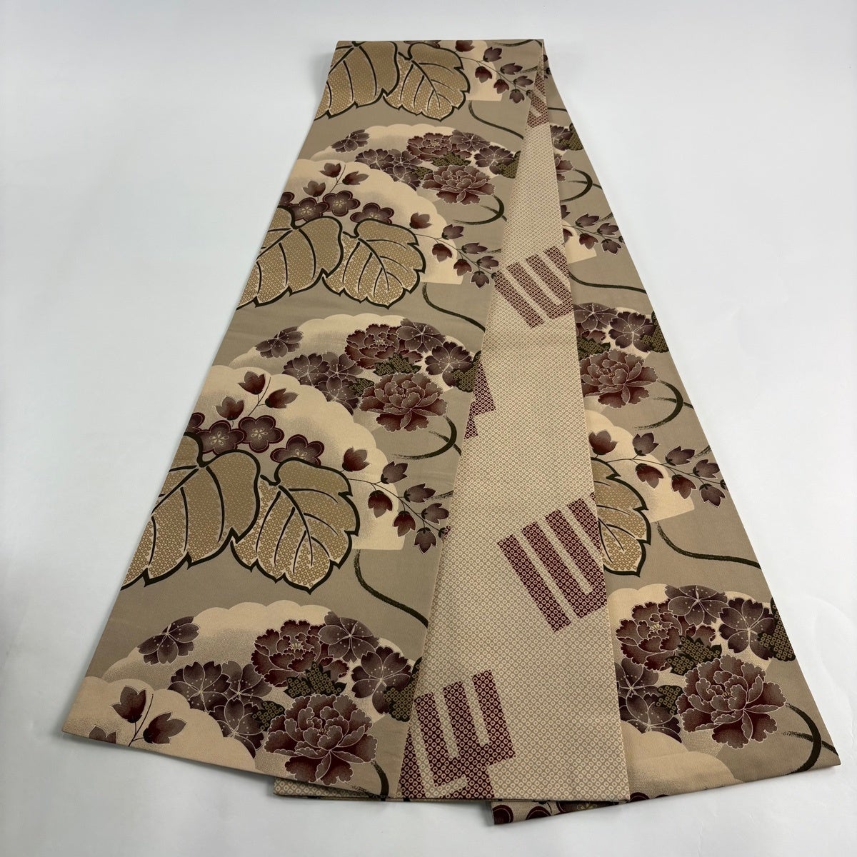 袋帯 名品 牡丹 蔦 金彩 ベージュ 全通 正絹｜中古・古着・リサイクル