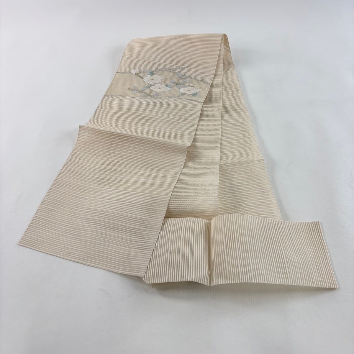 名古屋帯 秀品 夏帯 絽 八寸名古屋帯 松葉仕立て 枝花 金銀糸 クリーム