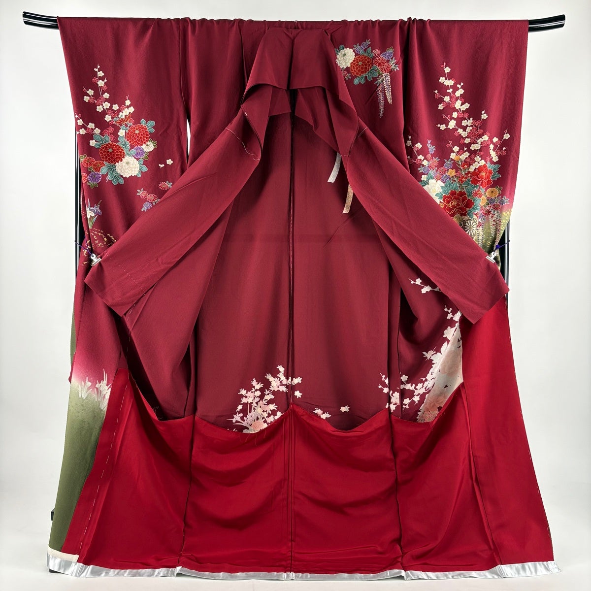 美品】 振袖 身丈185cm 裄丈77cm 未仕立て 仮絵羽 花車 草花 金彩