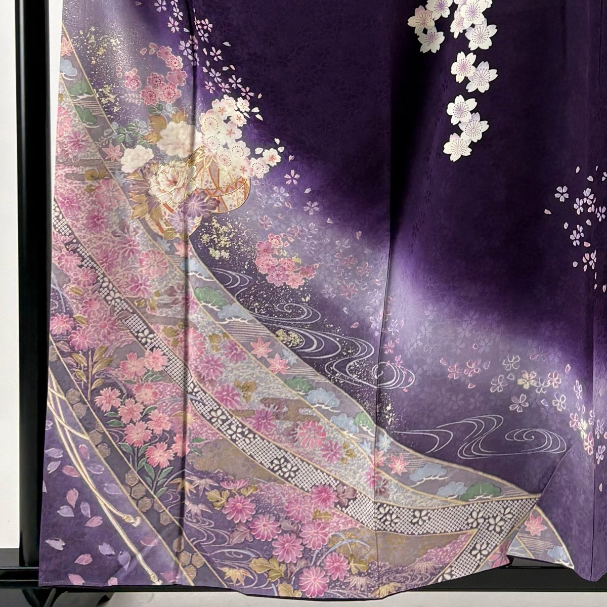 振袖 身丈159cm 裄丈64cm M 袷 牡丹 鞠 金銀彩 金糸 紫 正絹 名品
