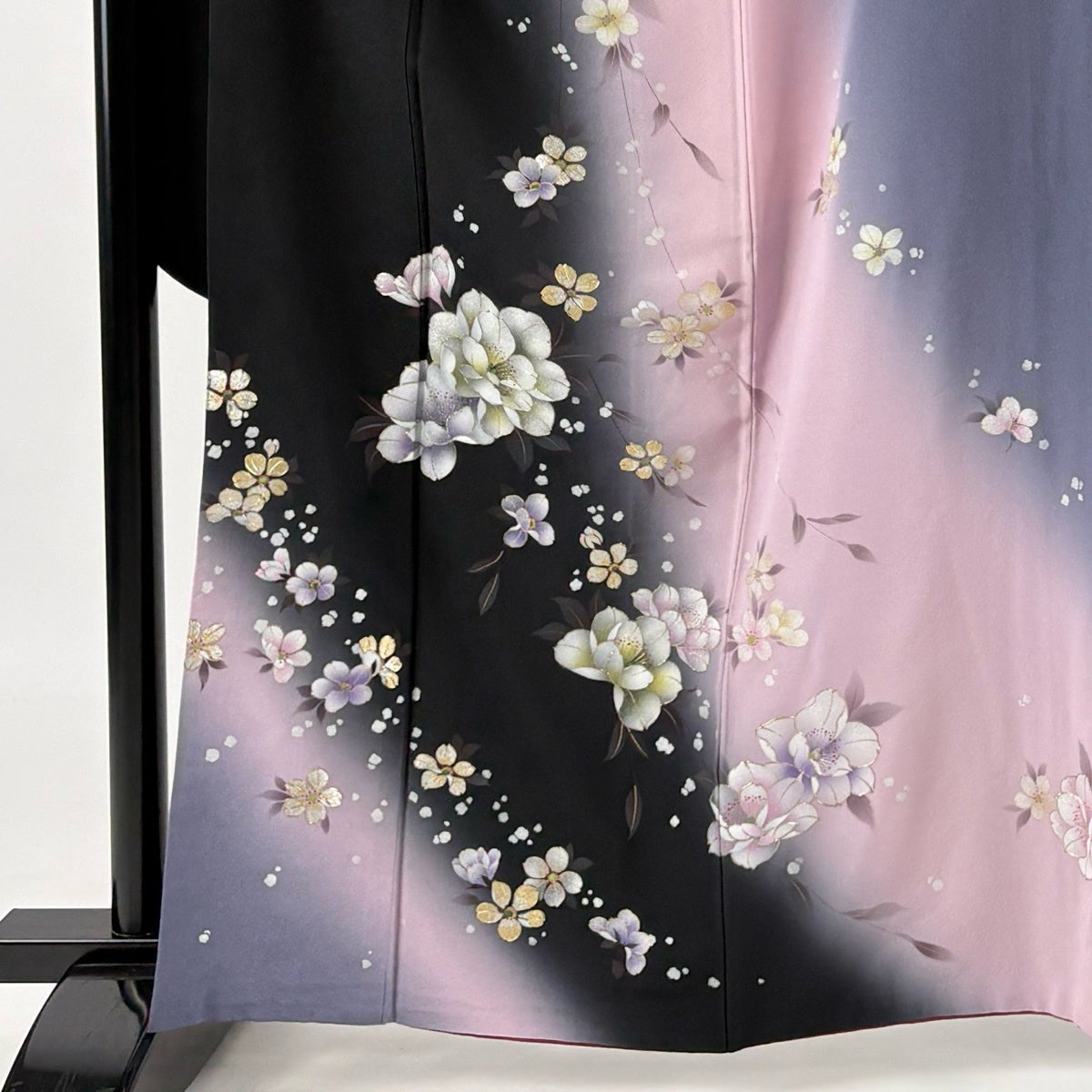 振袖 身丈162.5cm 裄丈67cm M 袷 草花 金銀彩 染め分け 黒 正絹 秀品