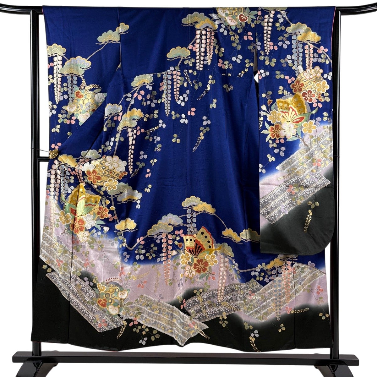 美品】 振袖 身丈152.5cm 裄丈63cm S 袷 蝶 桜 金糸 金彩 紺色 正絹 秀