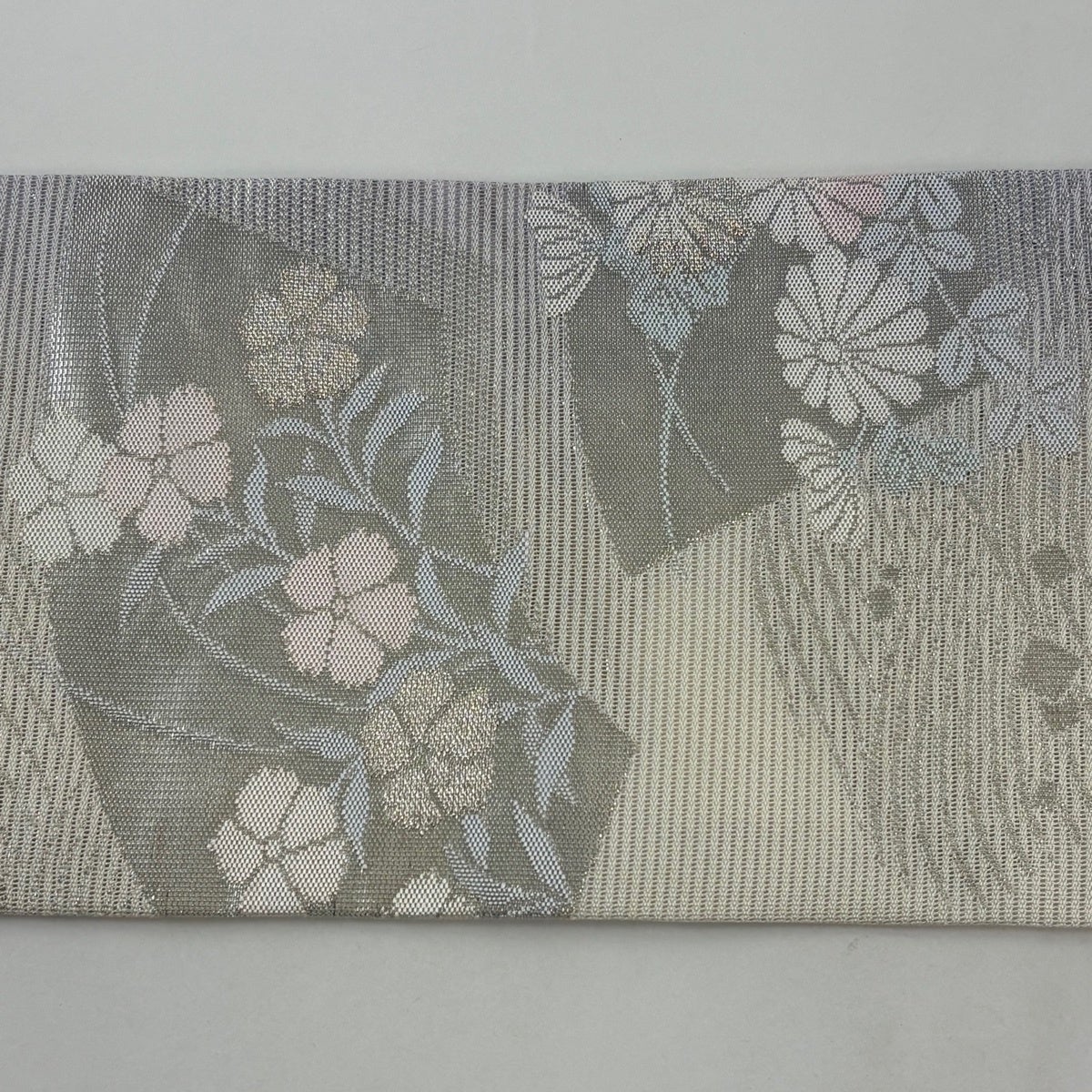 名古屋帯 優品 夏帯 絽 関西仕立て 扇面 草花 銀糸 箔 薄紫 正絹｜中古