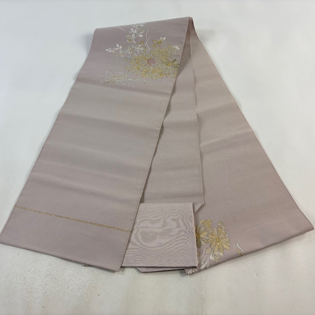 名古屋帯 優品 松葉仕立て 八寸名古屋帯 菊 波頭 金銀糸 灰桜 正絹