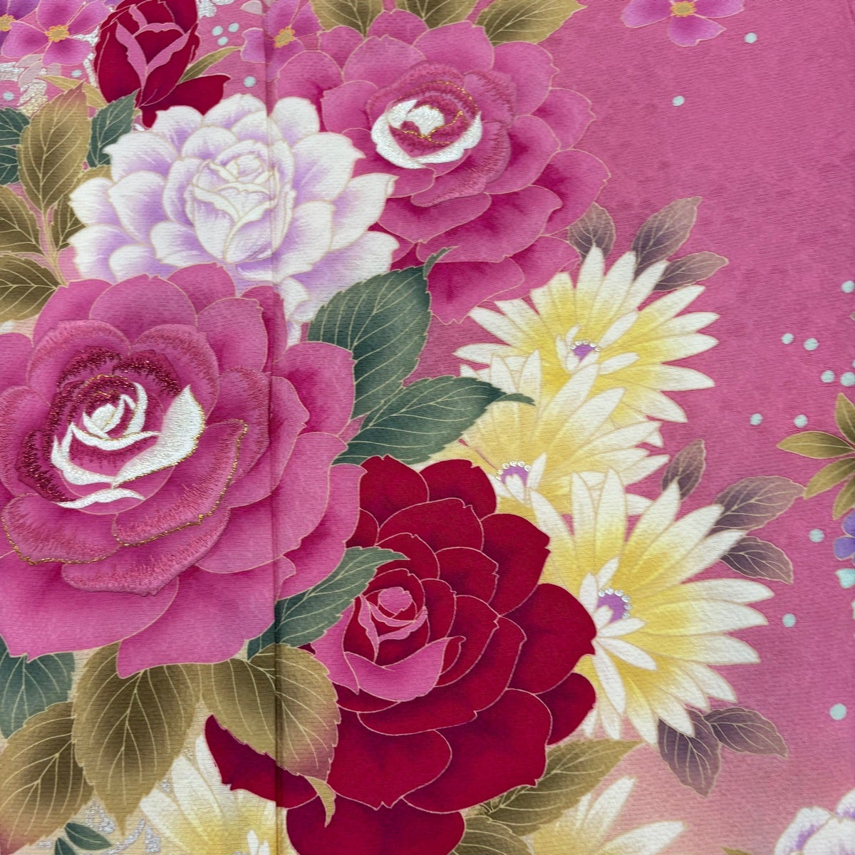 振袖 身丈158cm 裄丈66.5cm M 袷 やまと 薔薇 草花 金銀彩 刺繍 ピンク