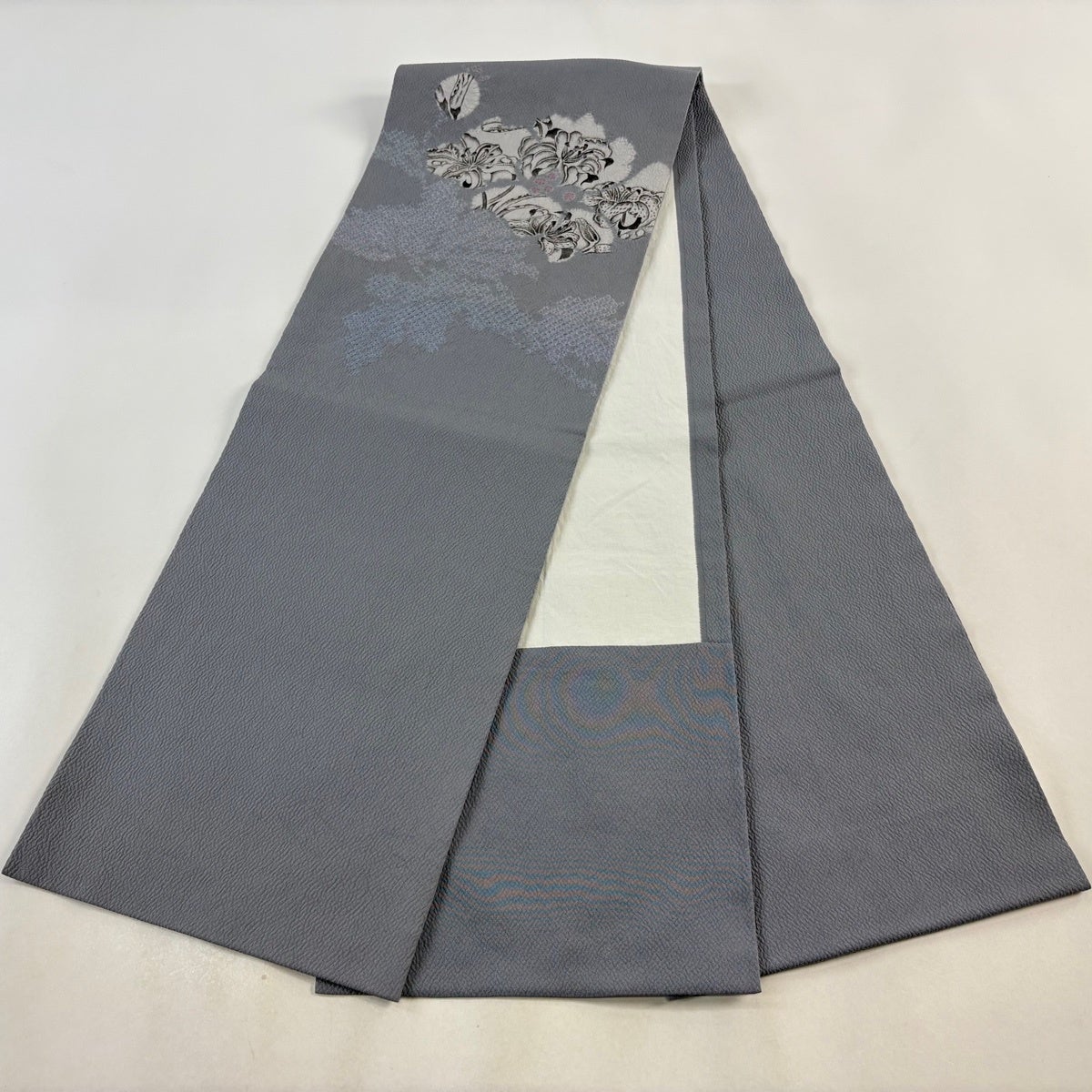 開き名古屋帯 名品 草花 縮緬 青灰色 正絹｜中古・古着・リサイクル