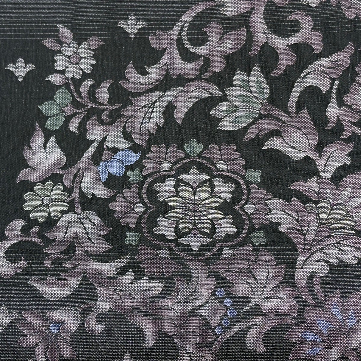 美品】 袋帯 名品 やまと 華文 花唐草 銀糸 墨色 全通 正絹｜中古