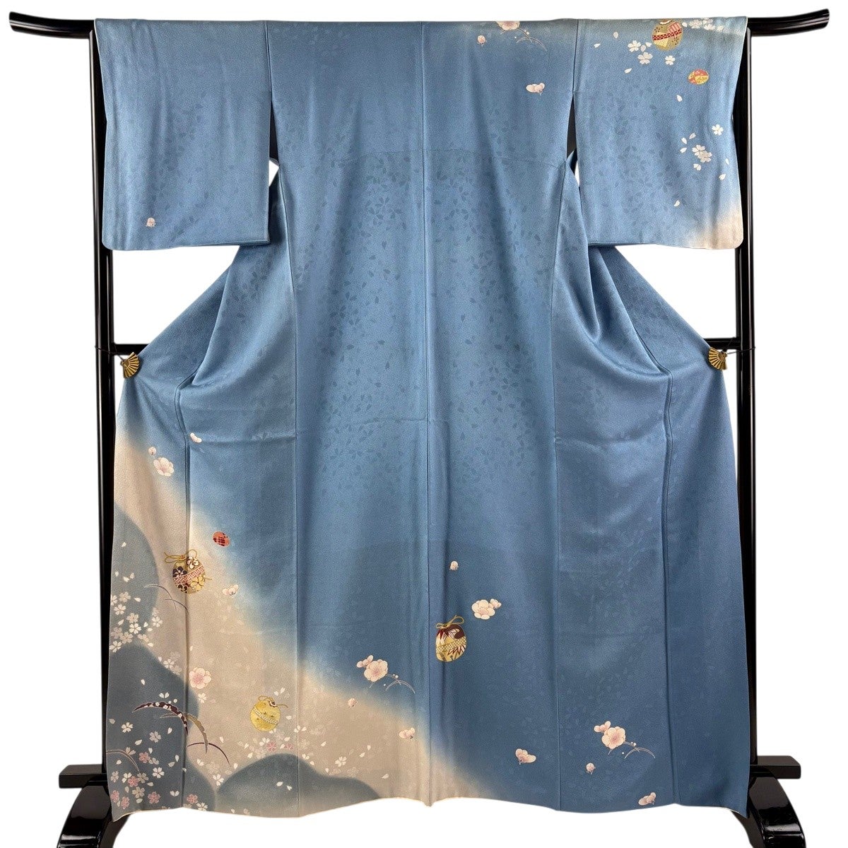 付下げ 身丈164cm 裄丈67.5cm L 袷 扇面 草花 刺繍 ぼかし 水色 正絹
