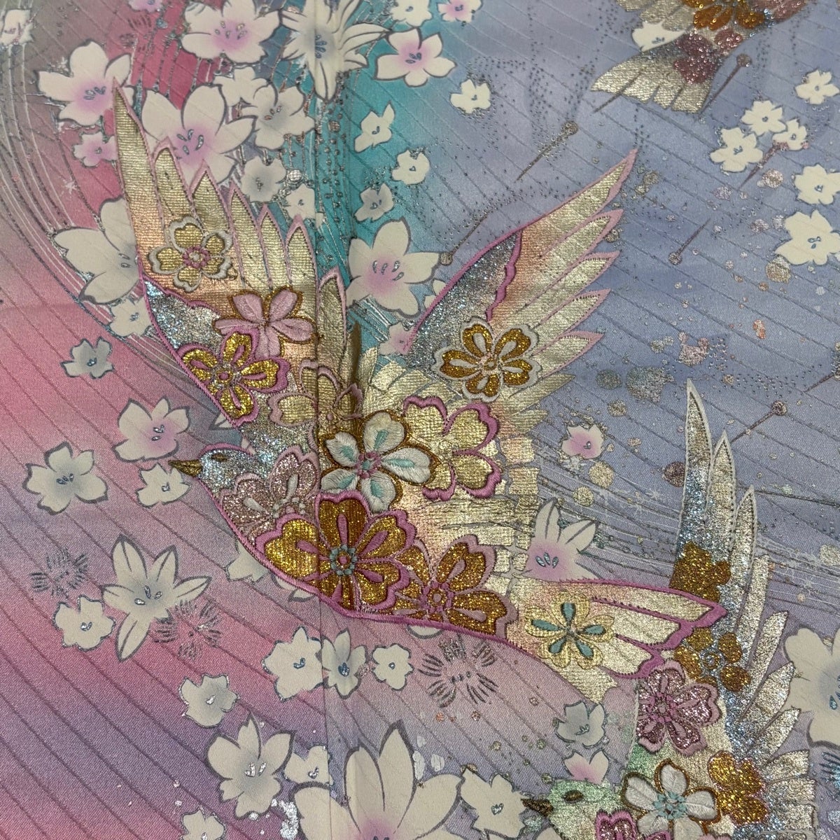 振袖 身丈175cm 裄丈68cm L 袷 落款あり 鳥 草花 箔 金銀彩 薄緑 正絹