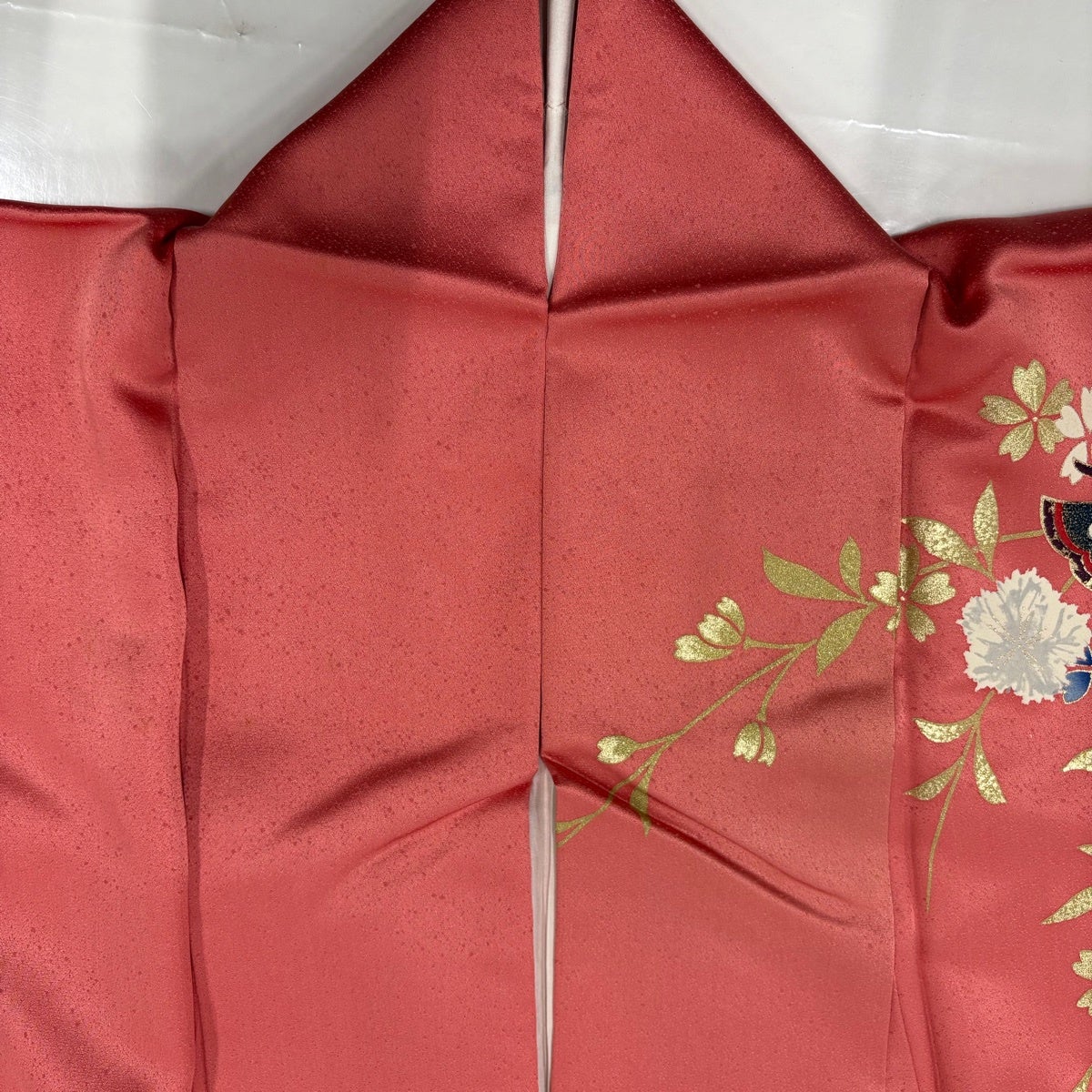振袖 身丈160cm 裄丈65cm M 袷 蝶 枝垂れ桜 金彩 染め分け サーモン