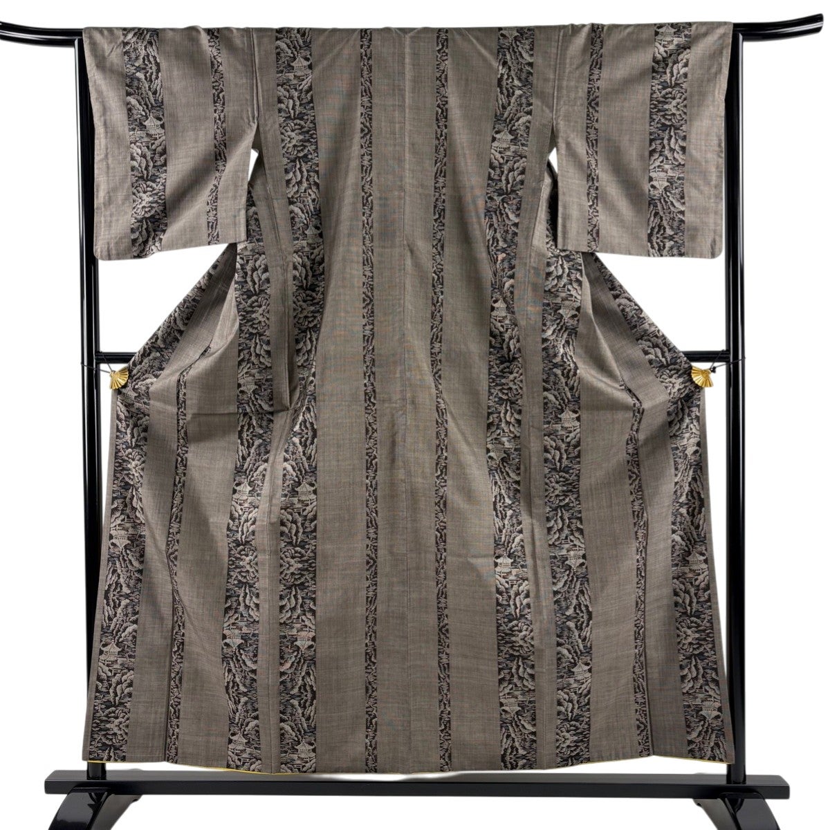 紬 身丈162.5cm 裄丈63.5cm 正絹 逸品 【中古】 美品】 紬 身丈162.5cm 裄丈65cm M 袷 やまと 樹木 岩山 青灰色 正絹